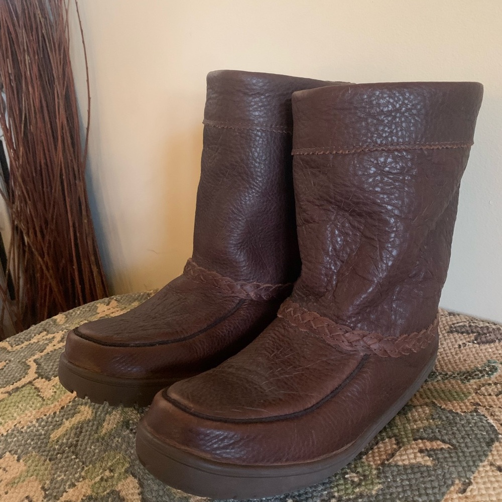 Manitobah Tamarack Boots